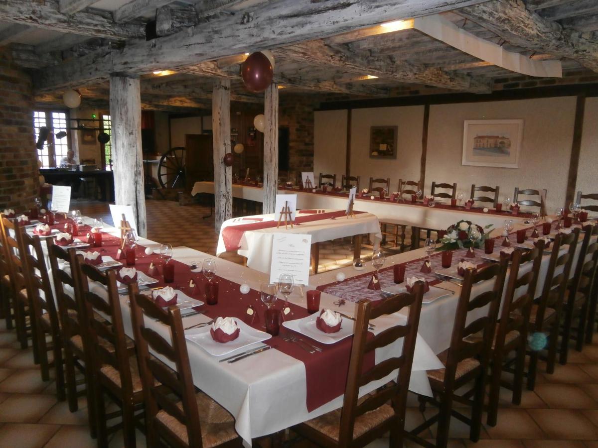 auberge du pied des monts - Housity