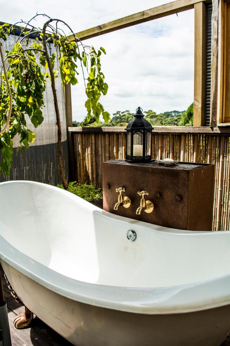 Freshwaterfarm Cottages - Muriwai - Housity