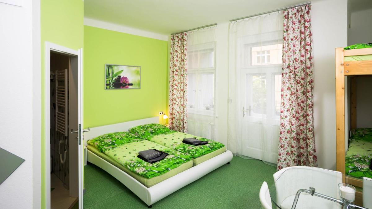 Apartment Four Year Seasons - WALKABLE TO CENTRE, METRO AND RIVERSIDE - Housity