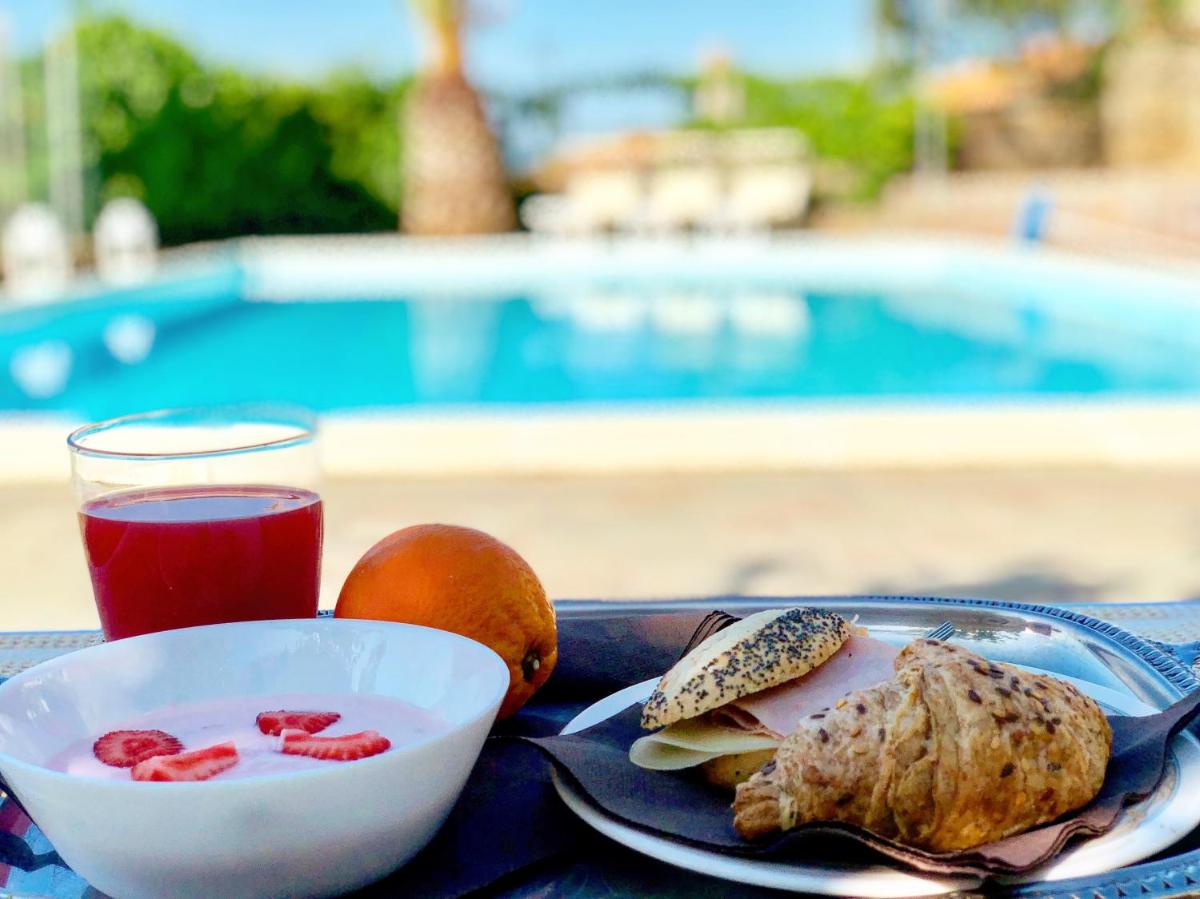 Hotel Vatluna - Housity