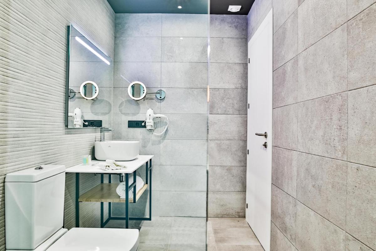 Un baño de Moon Hotel & SPA.
