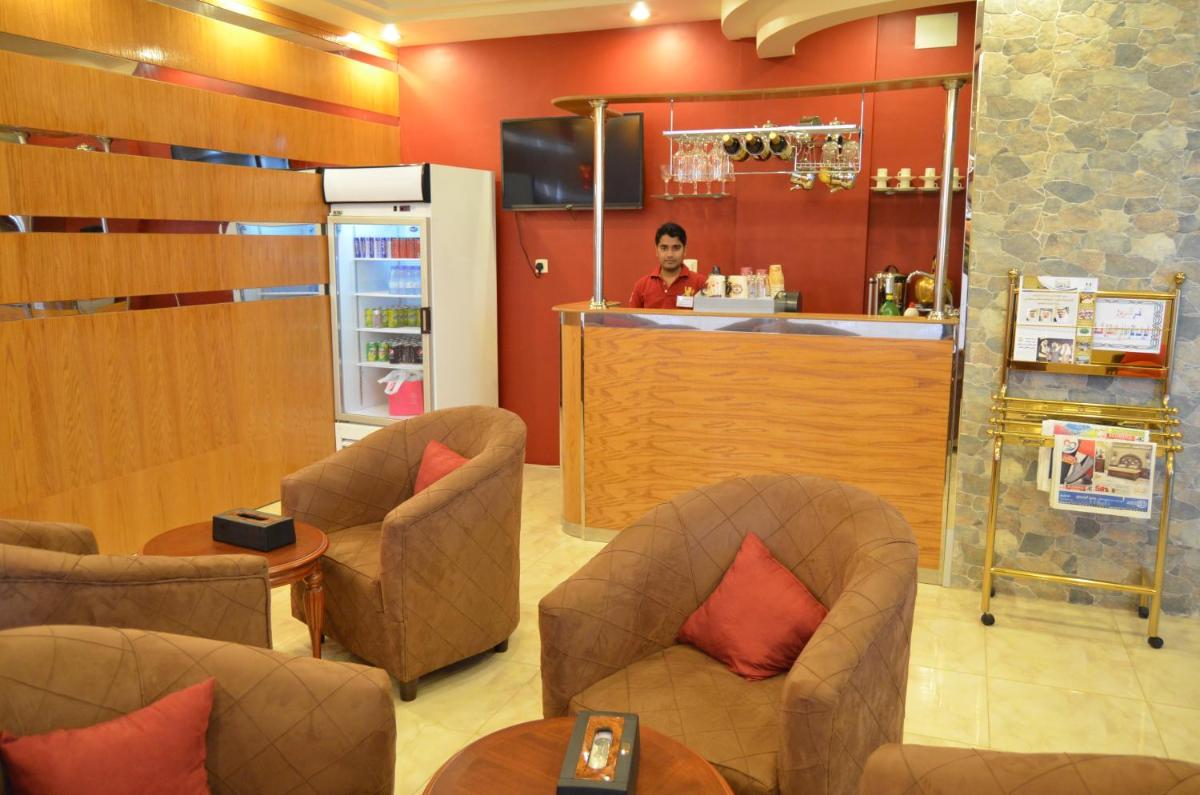 Zahrt Nadeen - Housity