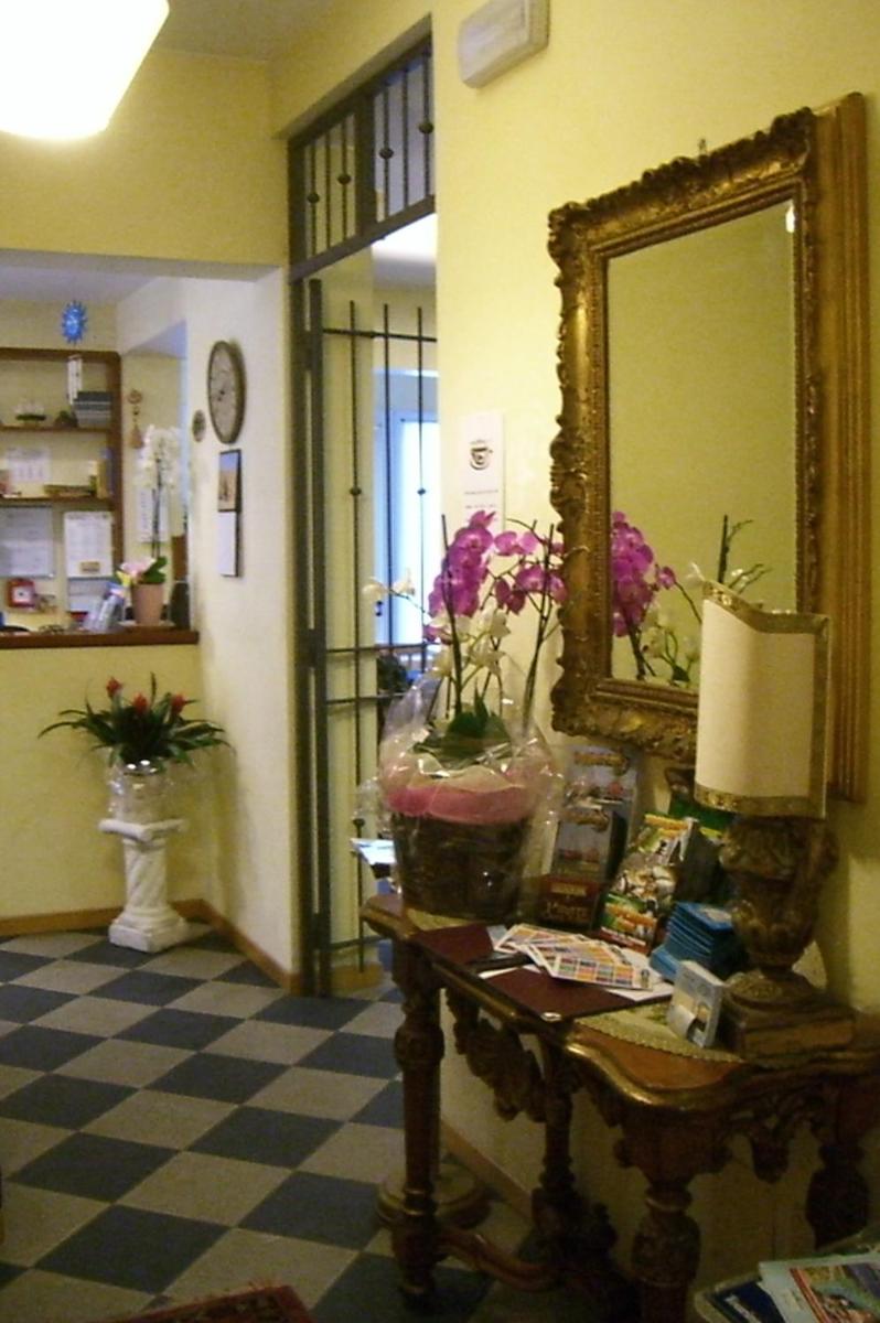 Hotel Lido - Housity