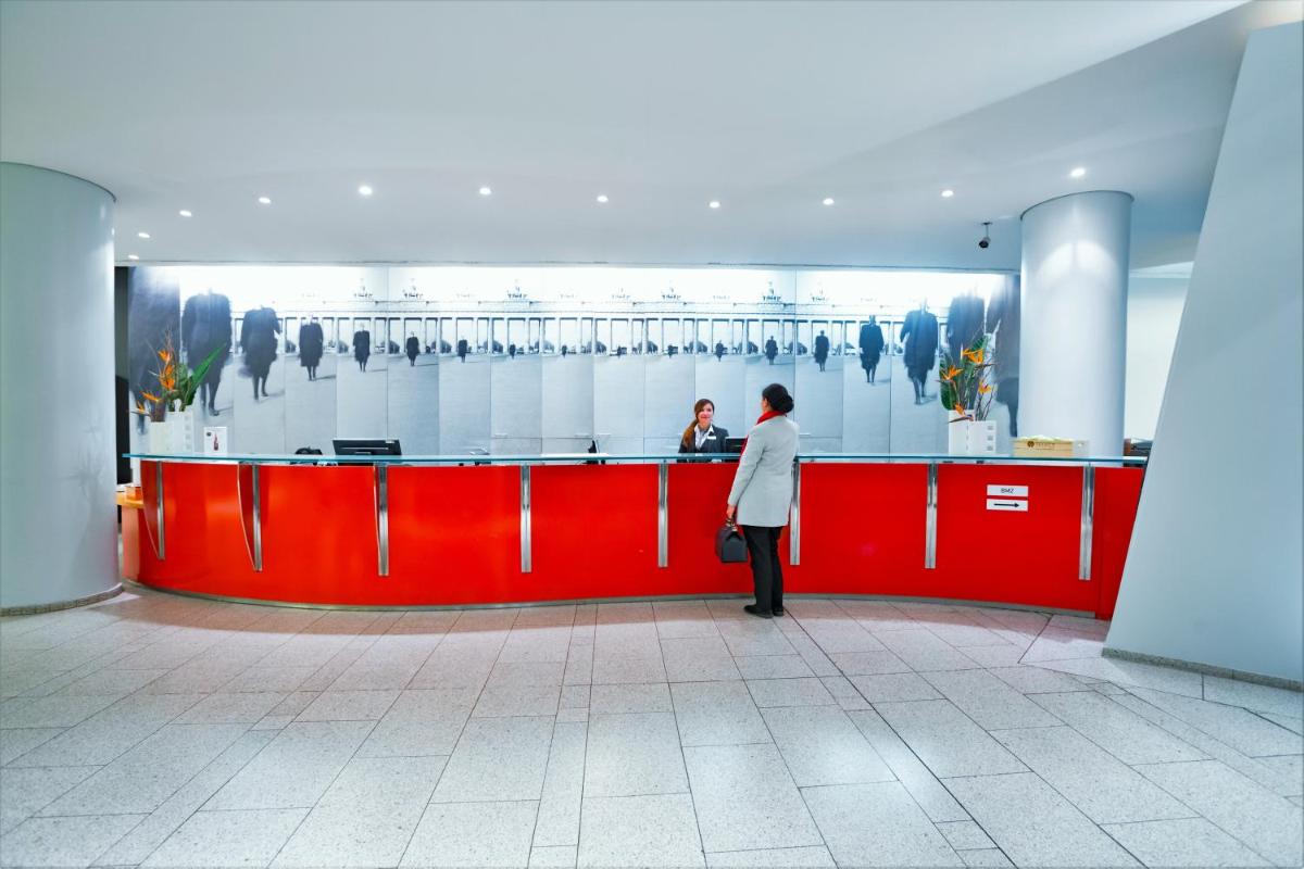 Berlin Ostbahnhof - Housity