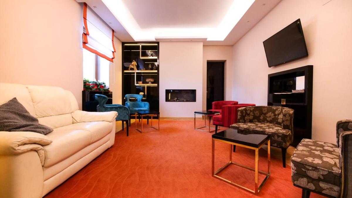Hotel Ristorante La Nuova Fattoria - Housity