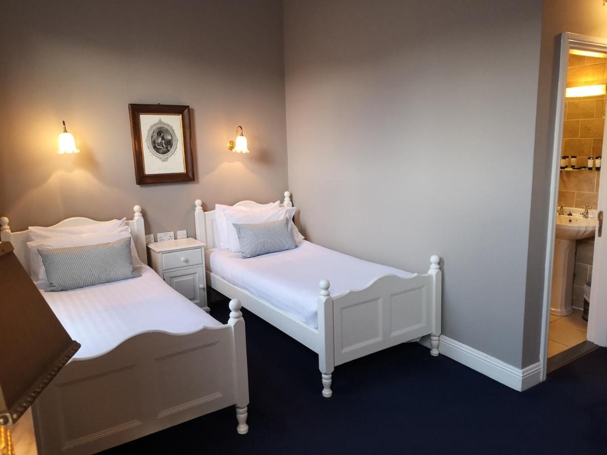 O'Neills Victorian Pub & Townhouse - Housity