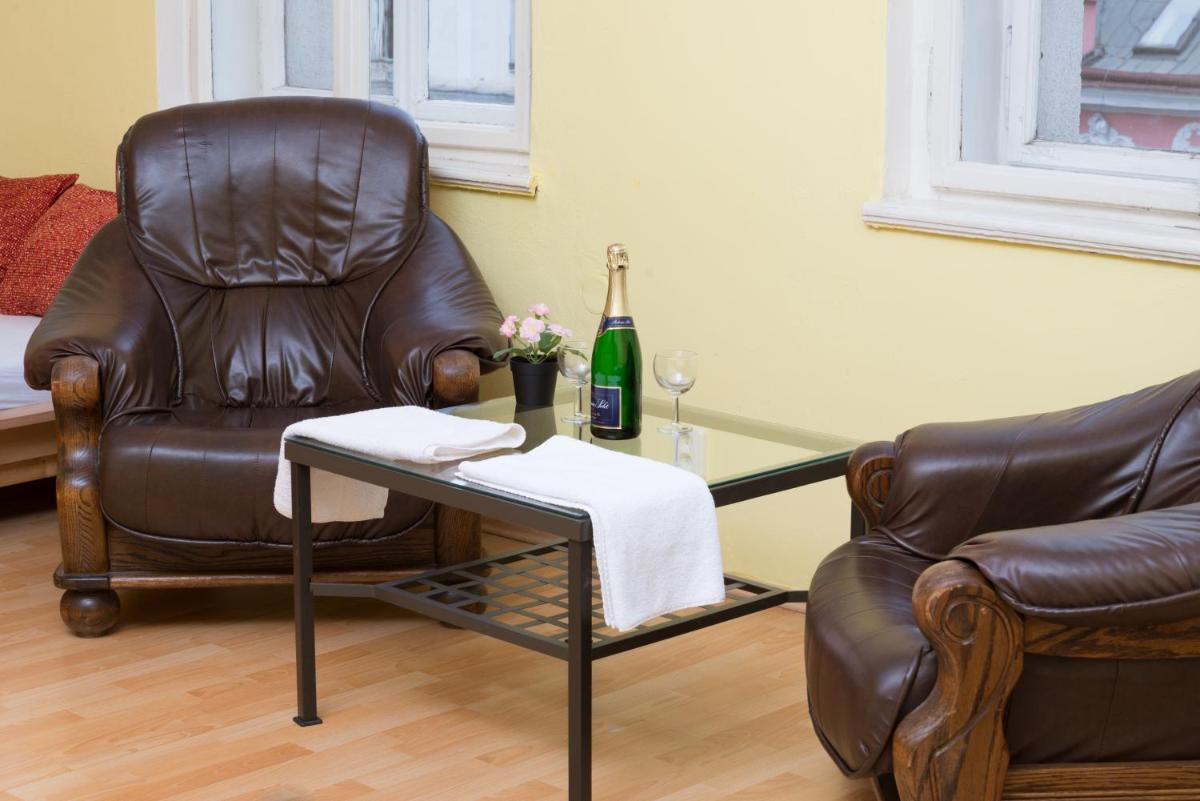 Hotel Praha Club bed & breakfast - Housity