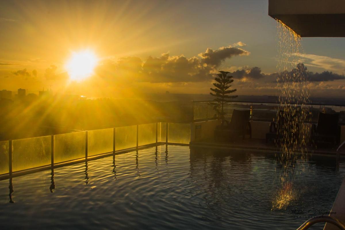 Mabolo Garden Flat A6 with free Rooftop Pool - Housity