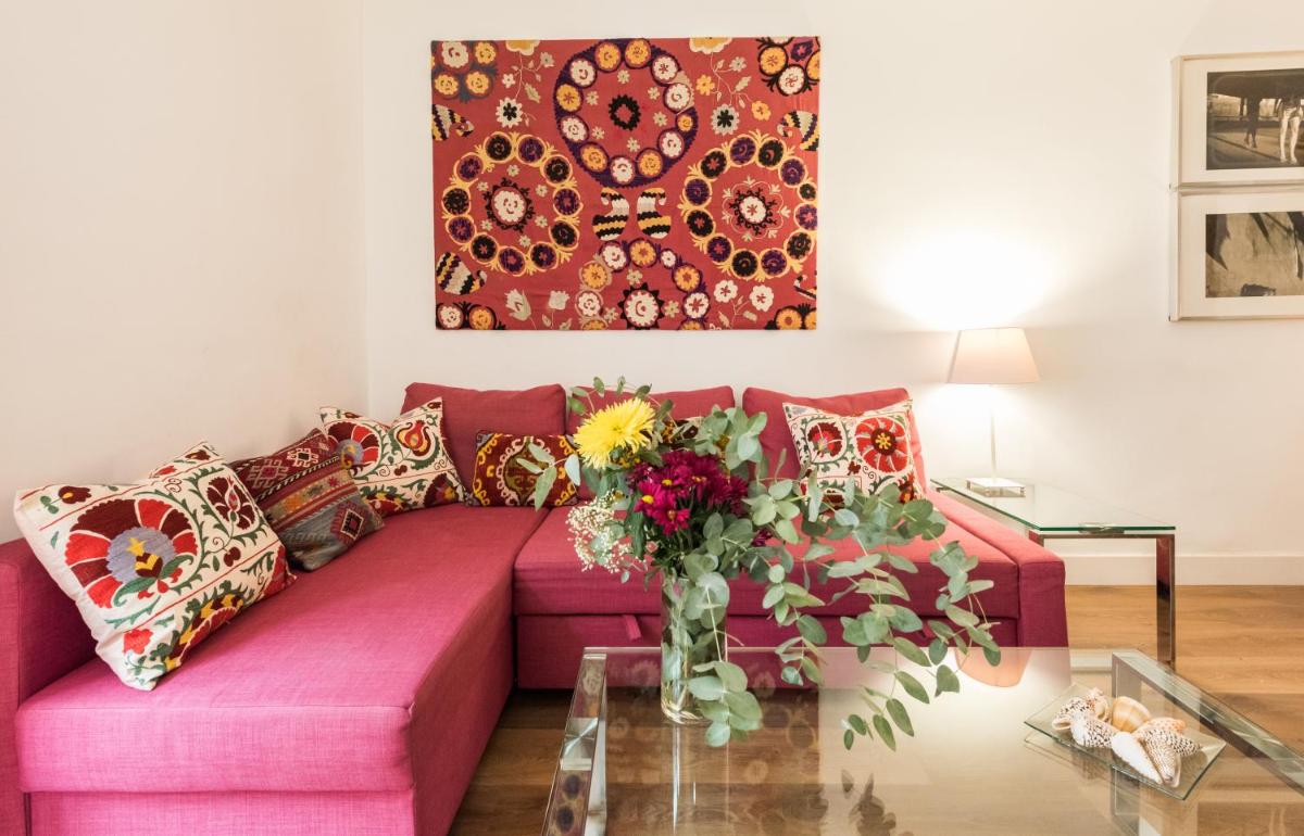 Urban Santa Ana Madrid Centro - Housity