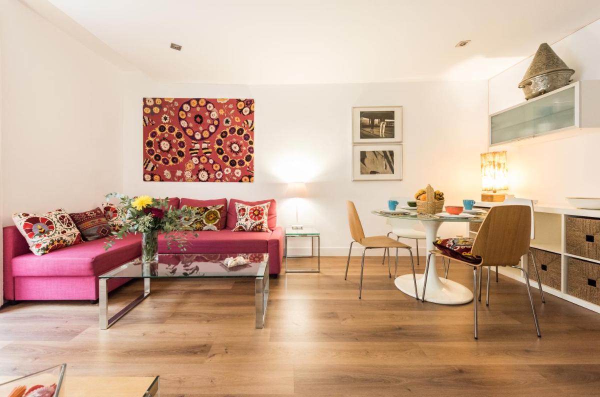 Urban Santa Ana Madrid Centro - Housity