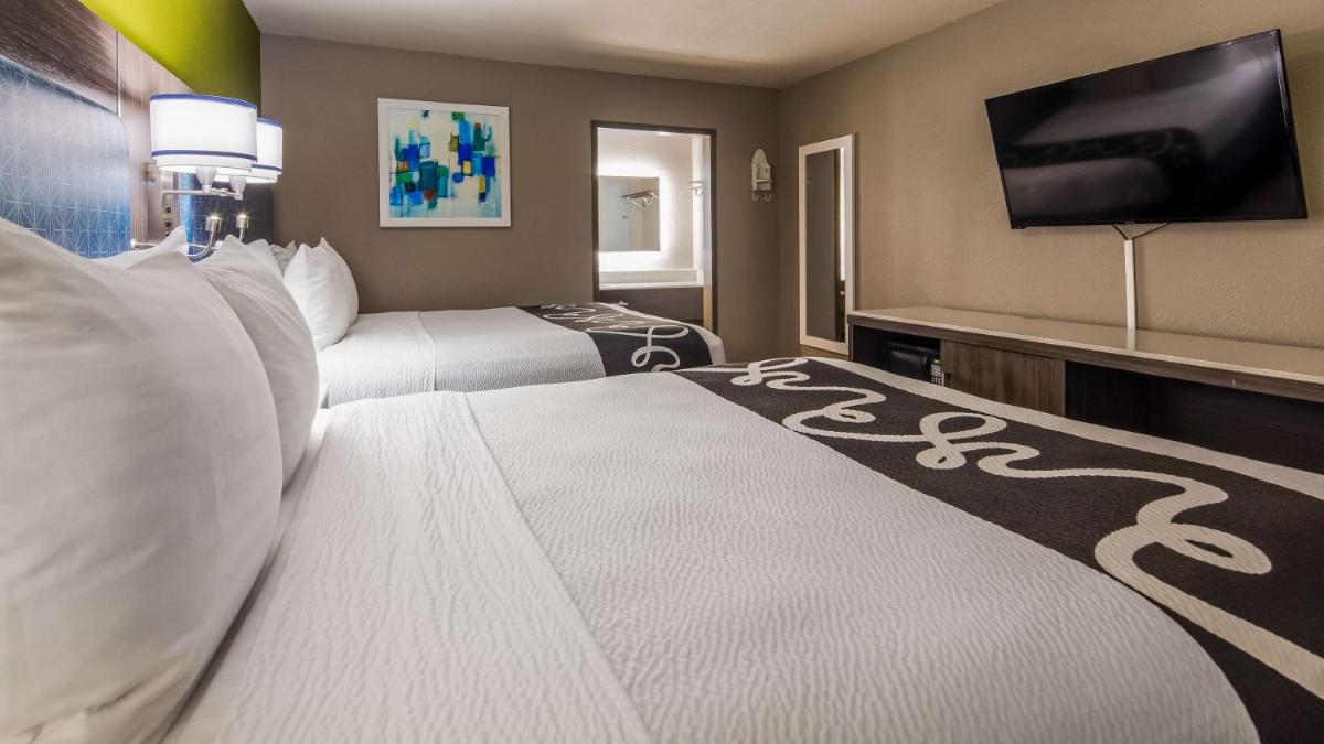 SureStay Plus Hotel by Best Western Point Richmond - Housity
