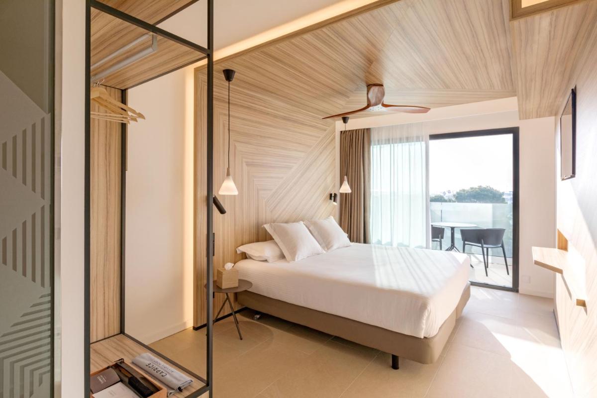 Cama o camas de una habitación en Bordoy Alcudia Port Suites - Adults Only