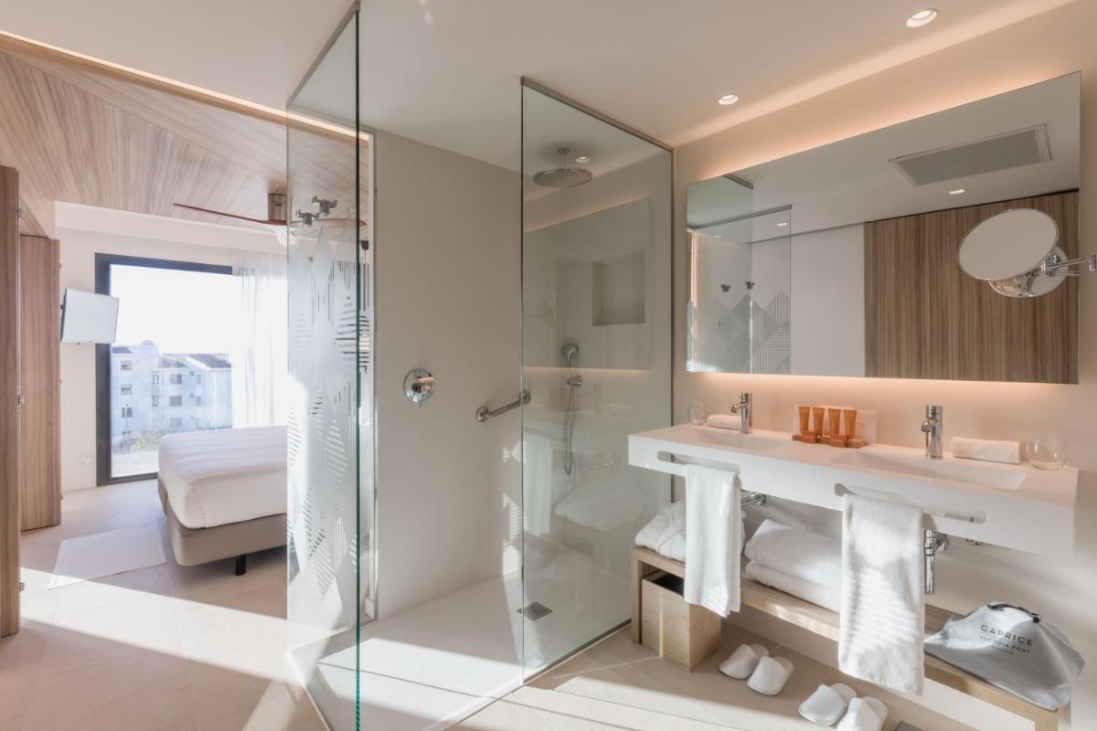 Un baño de Bordoy Alcudia Port Suites - Adults Only