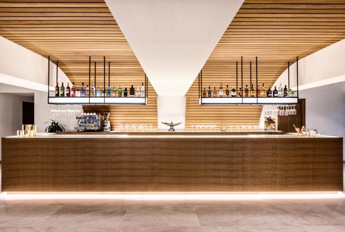 Bebidas en Bordoy Alcudia Port Suites - Adults Only