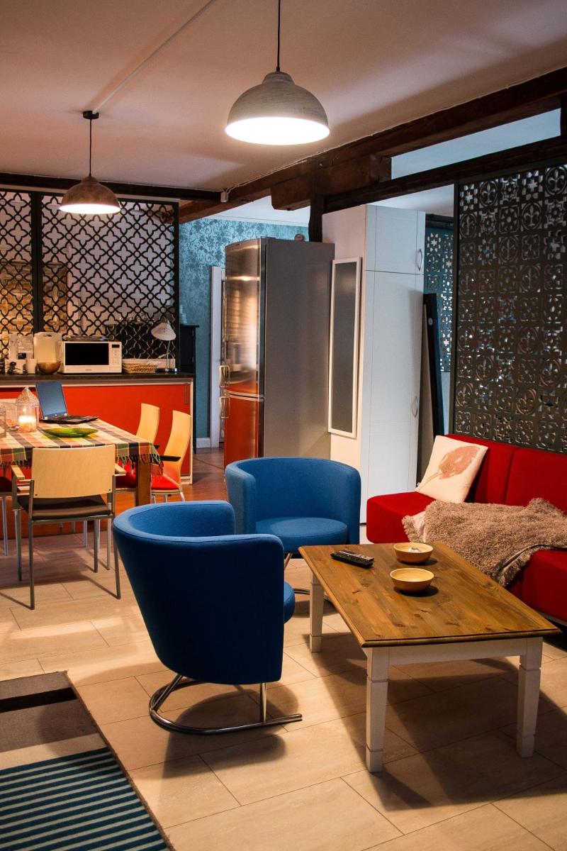 Mixed colors loft -majoitus - Housity