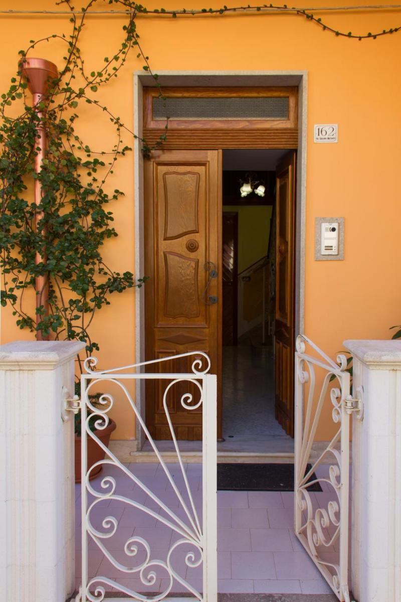 Casa Caramella - Housity