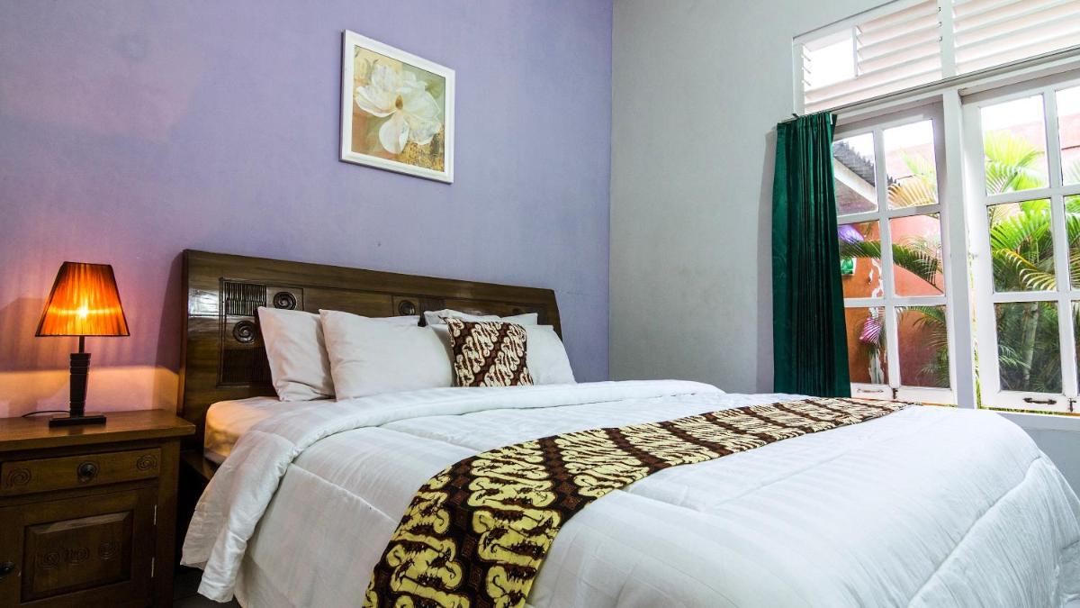 Ndalem Sarengat - Housity
