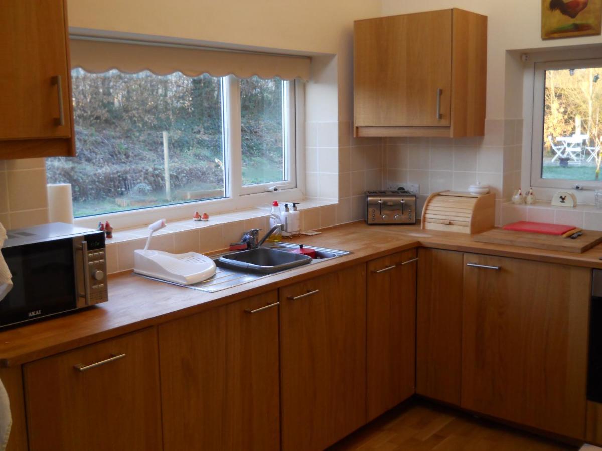 Ty'r Afon - River Cottage - Housity