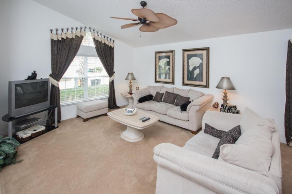 Seasons Blvd House #258743 Home - Housity