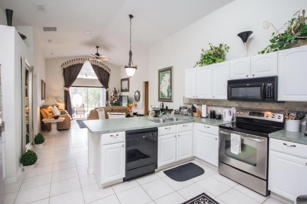 Seasons Blvd House #258743 Home - Housity