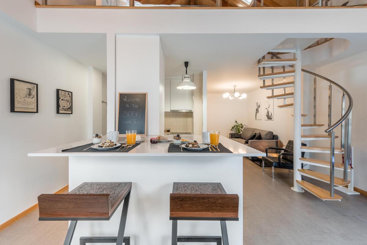SOBRI Cork House - Sustainable Loft - Housity