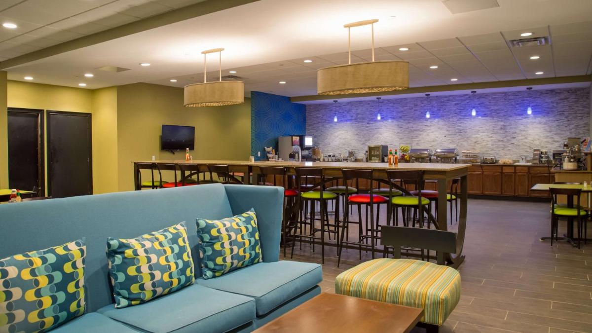 Albany Airport Inn - Housity