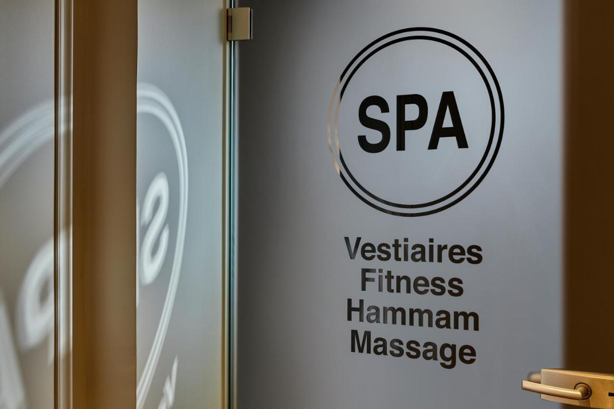 Certificat, récompense, panneau ou autre document affiché dans l'établissement Mercure Paris Opera Garnier Hôtel & Spa