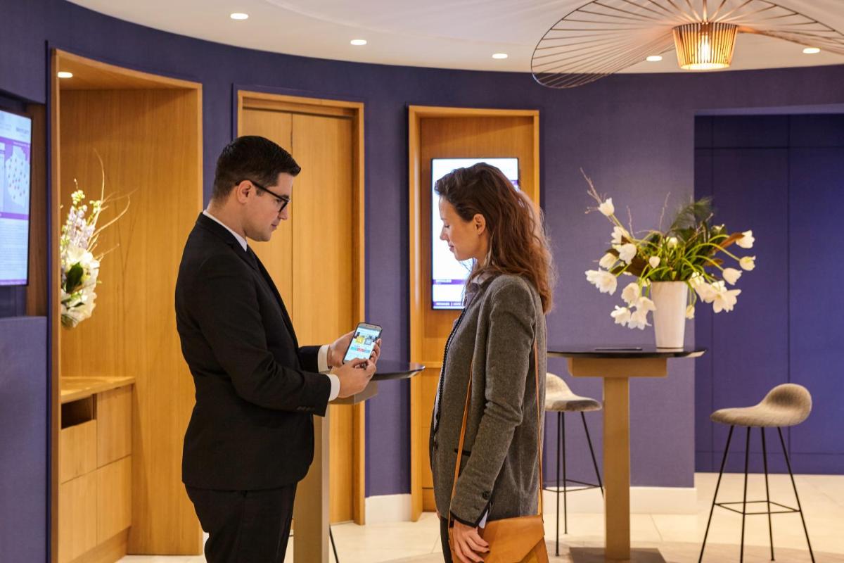 Clients de l'établissement Mercure Paris Opera Garnier Hôtel & Spa