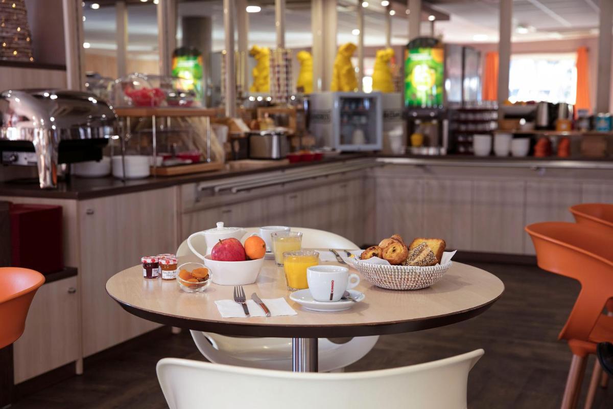 Hotel Clermont Estaing - Housity