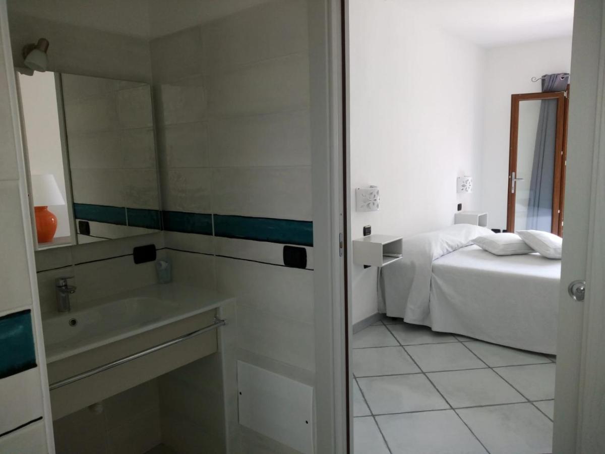 Hotel Alador - Housity