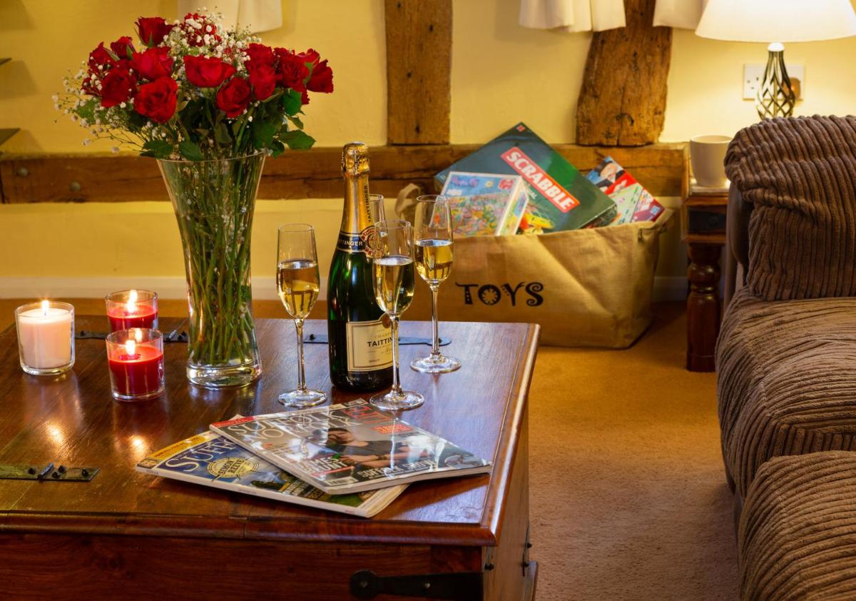 Oak Cottage - Housity