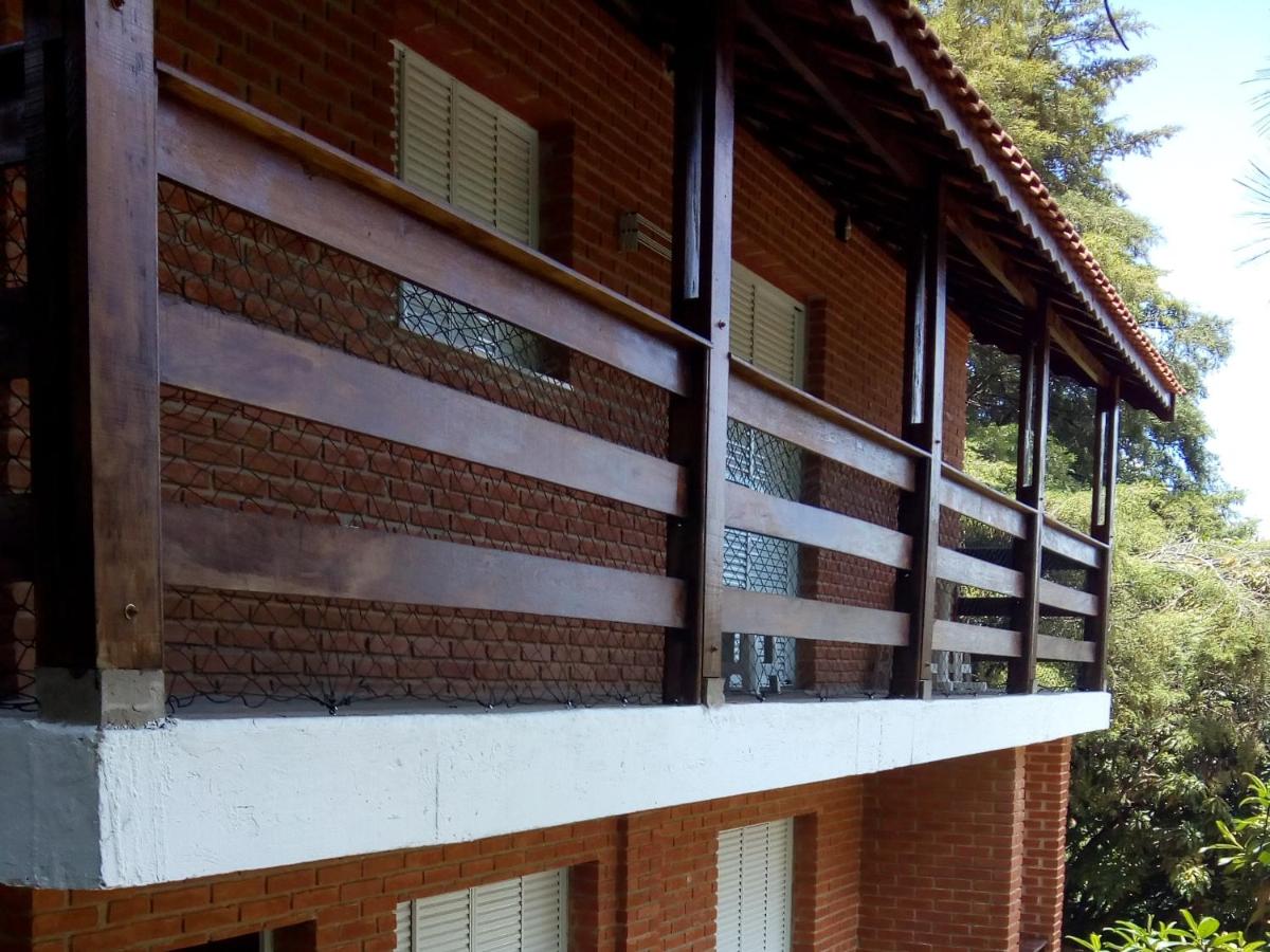 Chalés Pousada Serra Negra - Housity