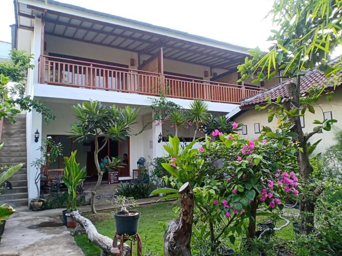 Dili Gili - Housity