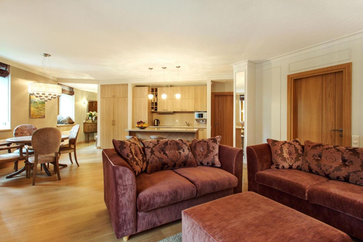 Luxury, comfort & quiet place next to Cathedral - Housity
