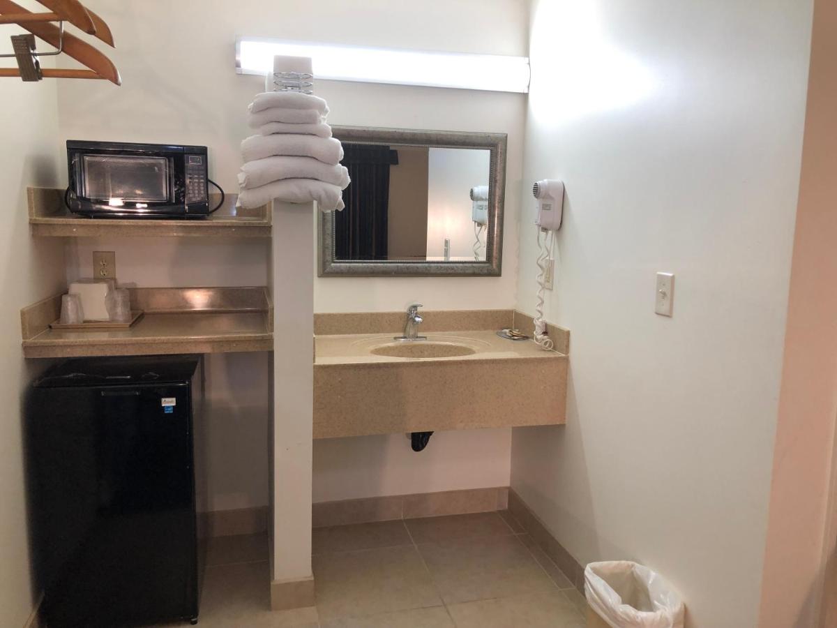 Luxury Inn - Housity