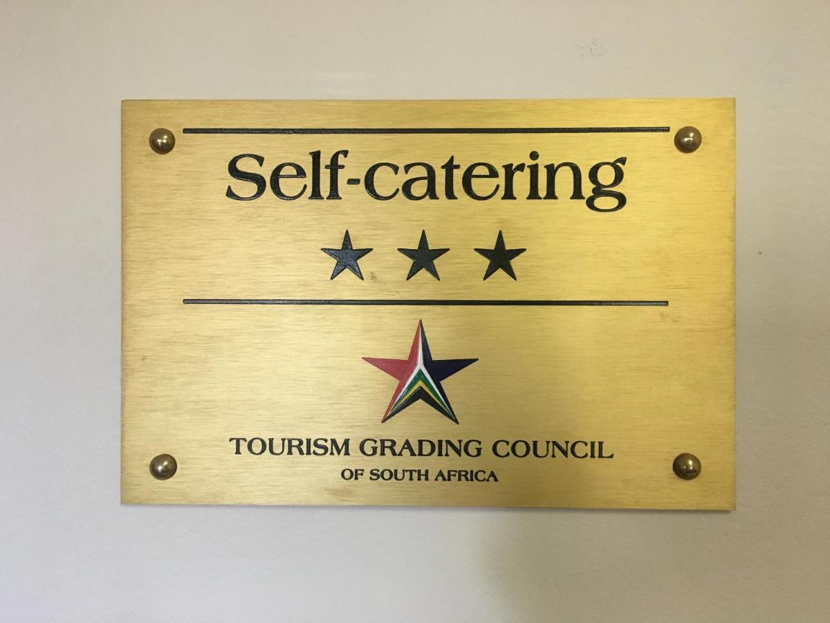 Cosy Cottages Guesthouse - Housity