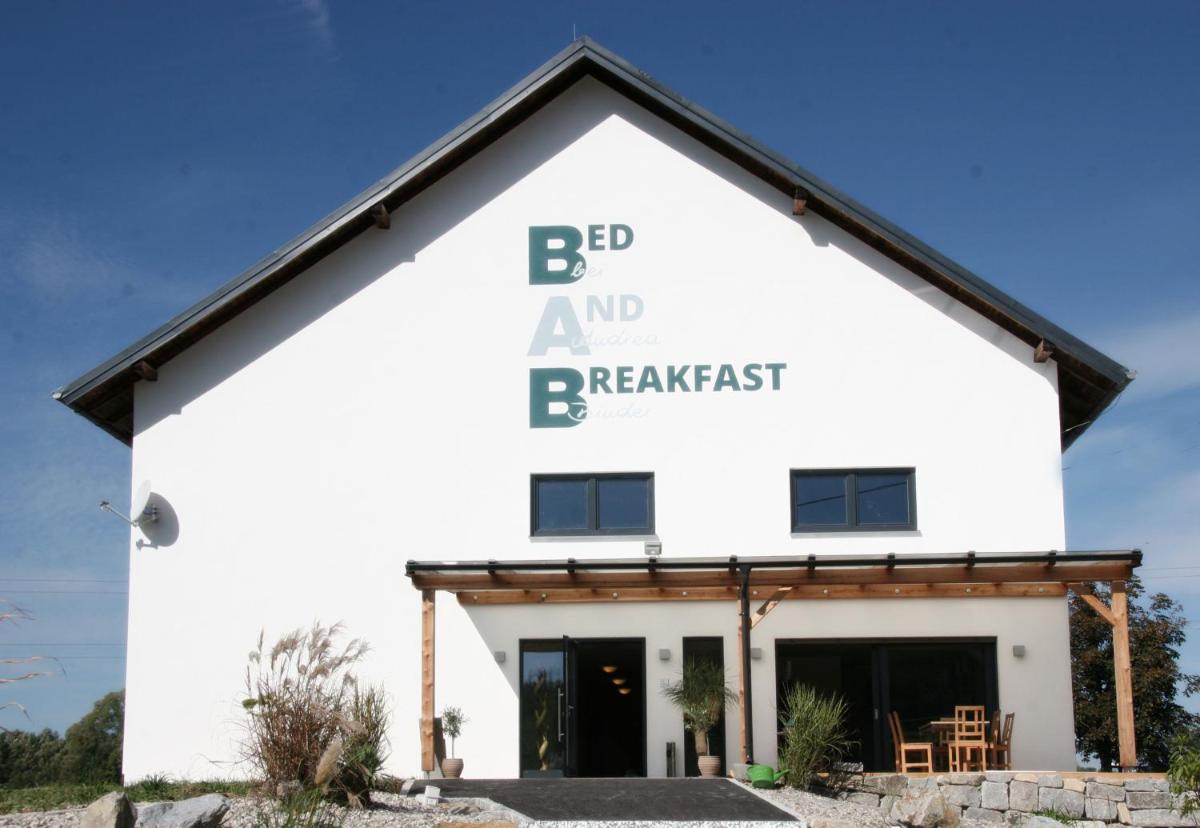 Bed & Breakfast - Housity