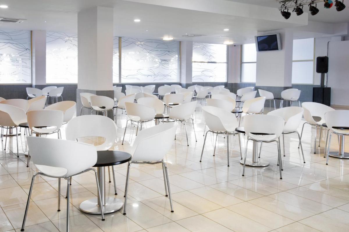 Zona de estar de Kn Aparthotel Columbus