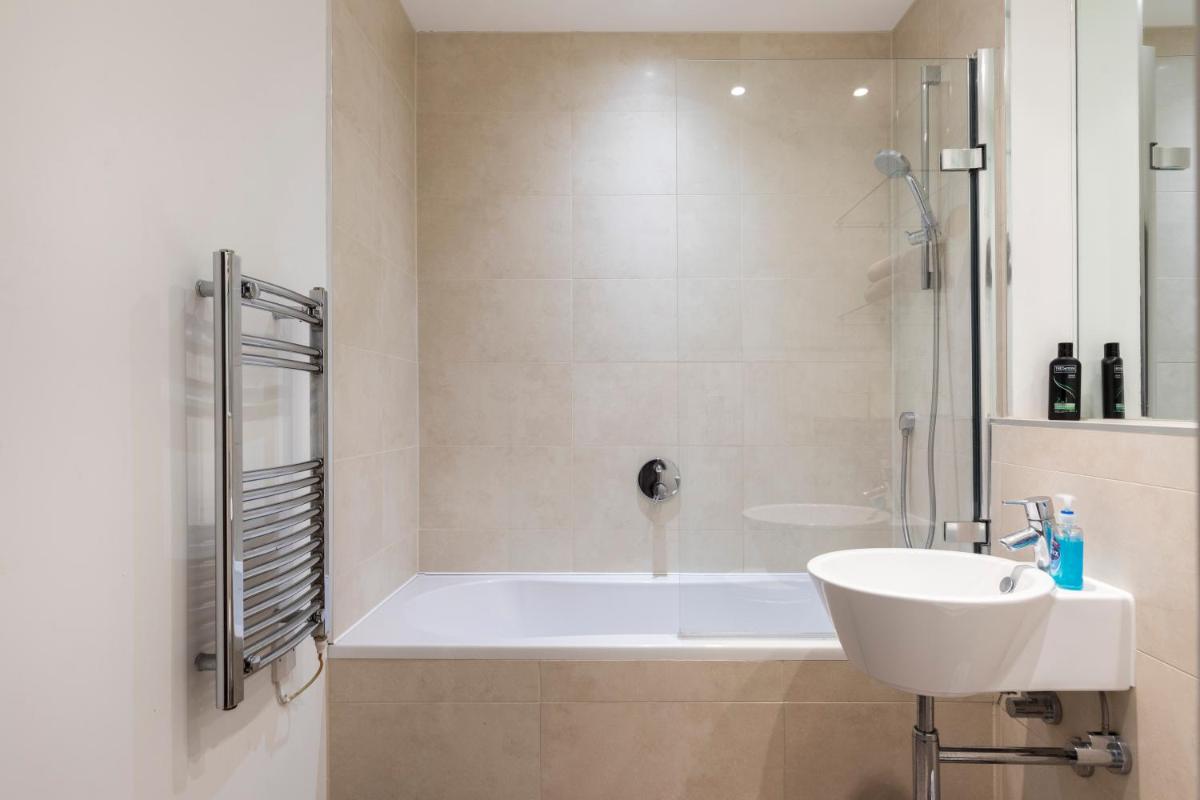 East Croydon Apartments - Just 3 mins walk to East Croydon station - Housity