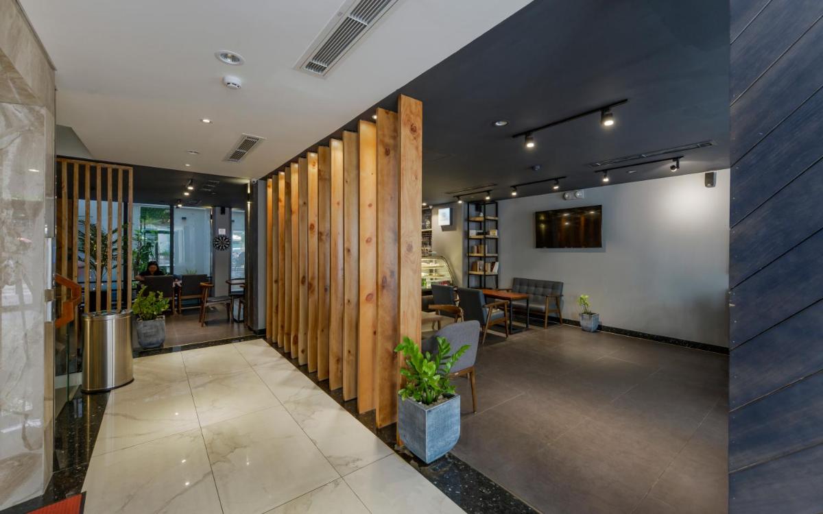 Suitetrails - Aurora Serviced Apartments