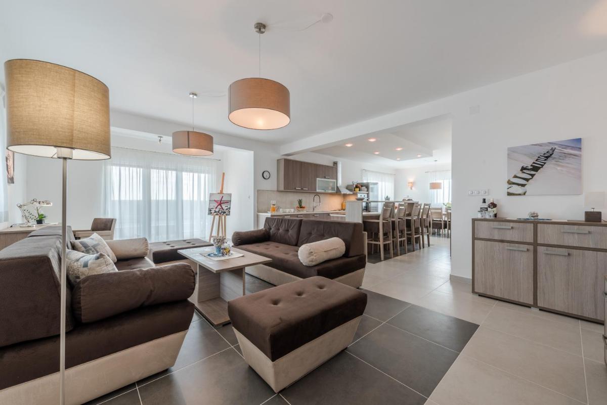 VILE DALMACIJA 365 Sukošan, Zadar county - Housity