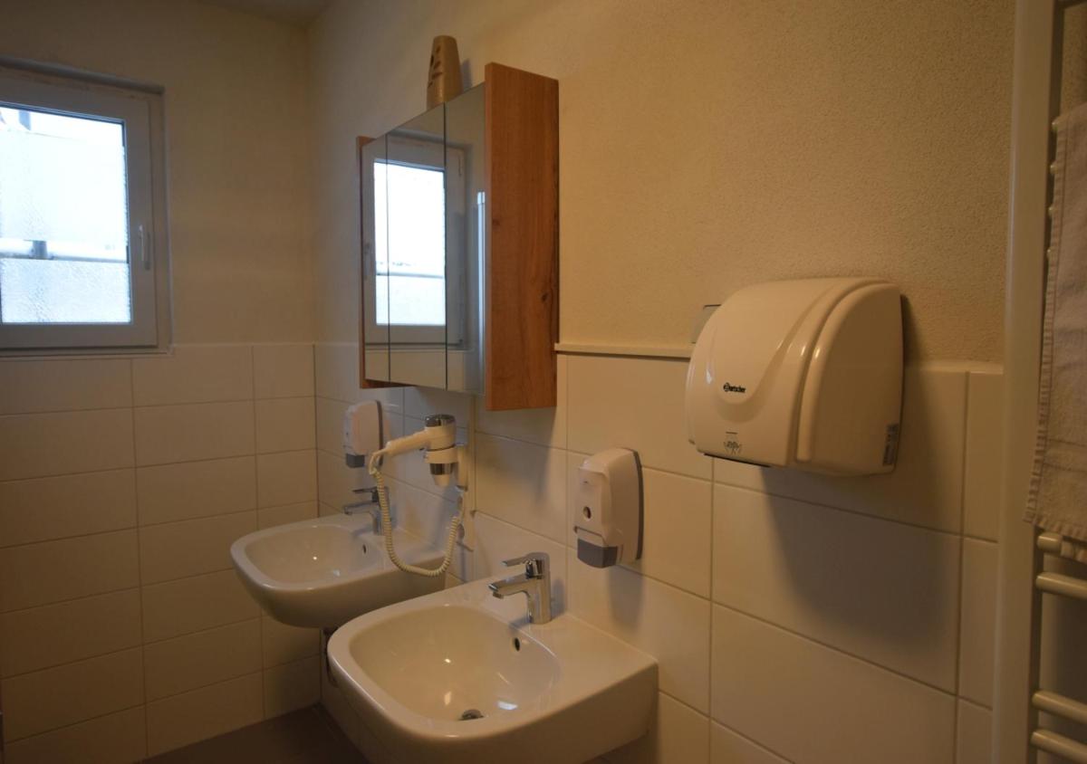 AB Möhringen Messe Zimmer - Housity