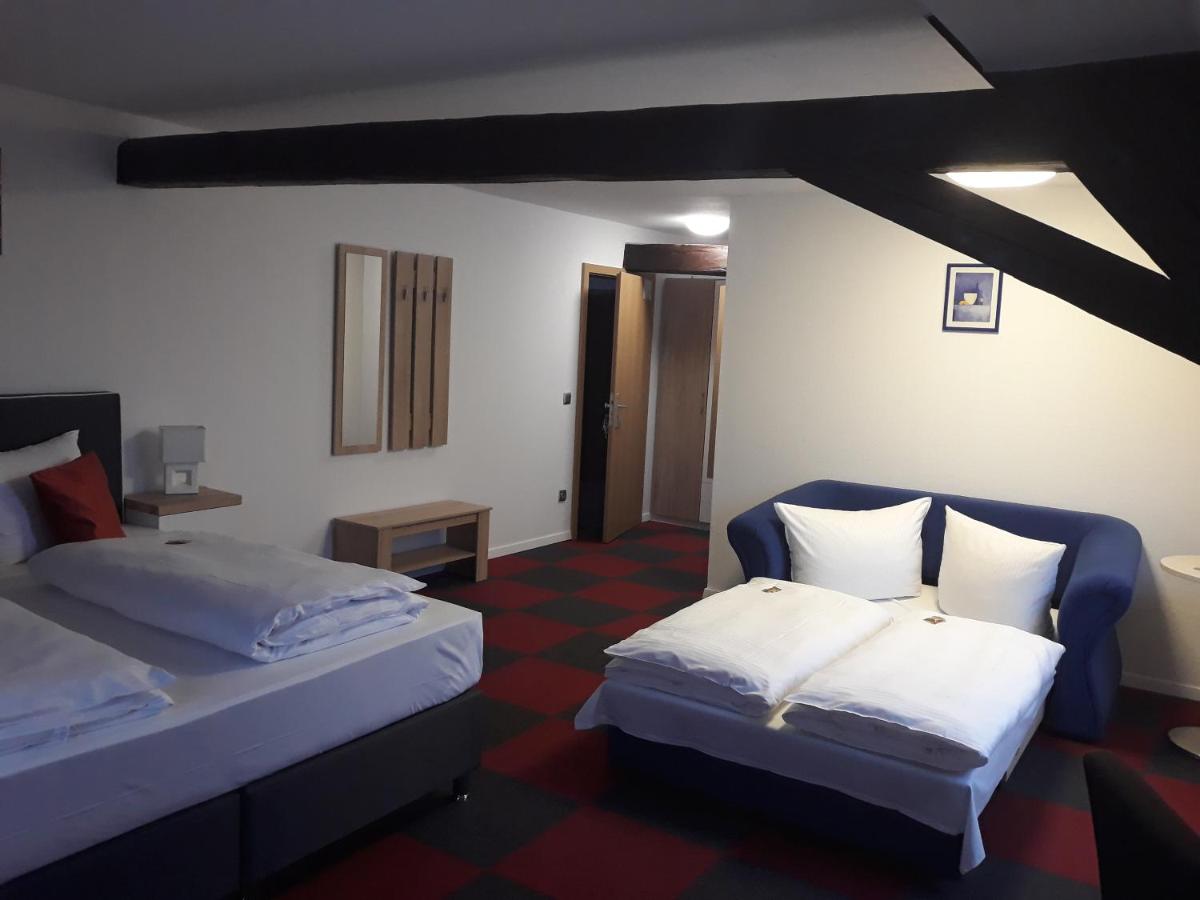 Hotel Luca - Housity