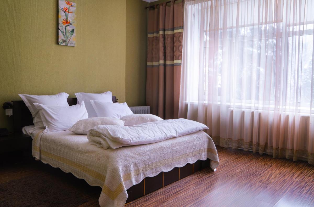 Safari-Club - Housity