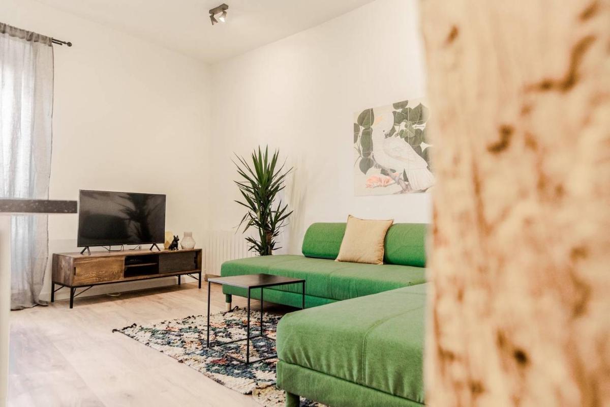 STYLISH NEST 1BD PLAZA MAYOR - SOL - Housity
