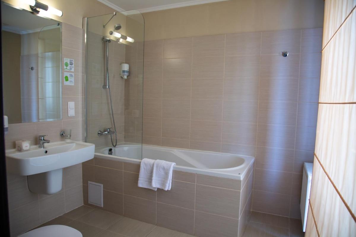 Optima Cherkasy Hotel - Housity