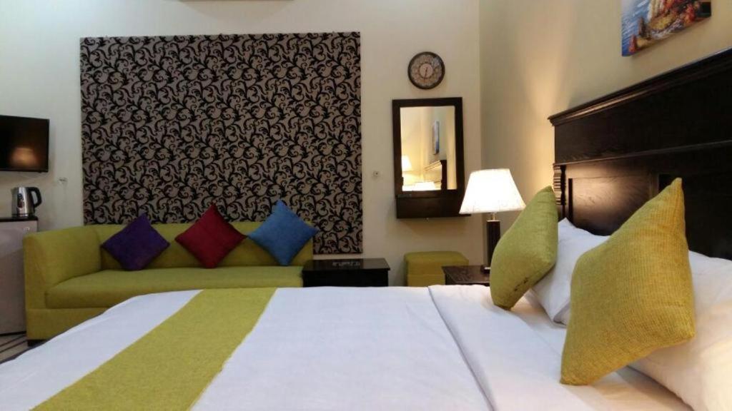 Islamabad Royal Inn - Housity