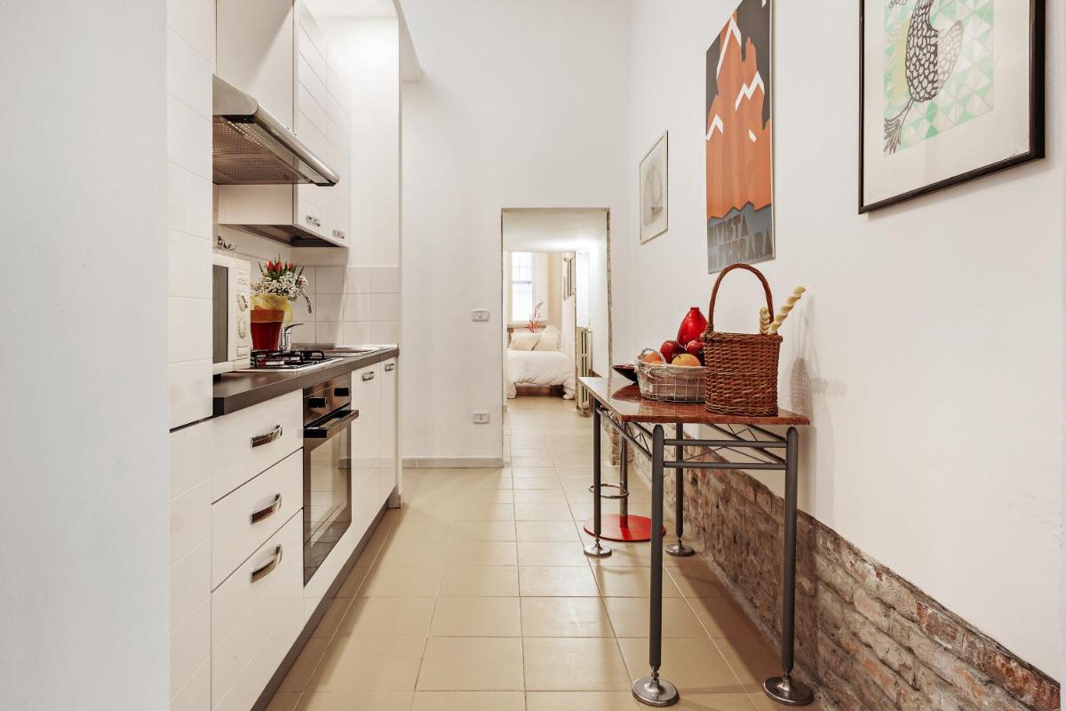 Palazzo dei Diamanti Apartment - Housity