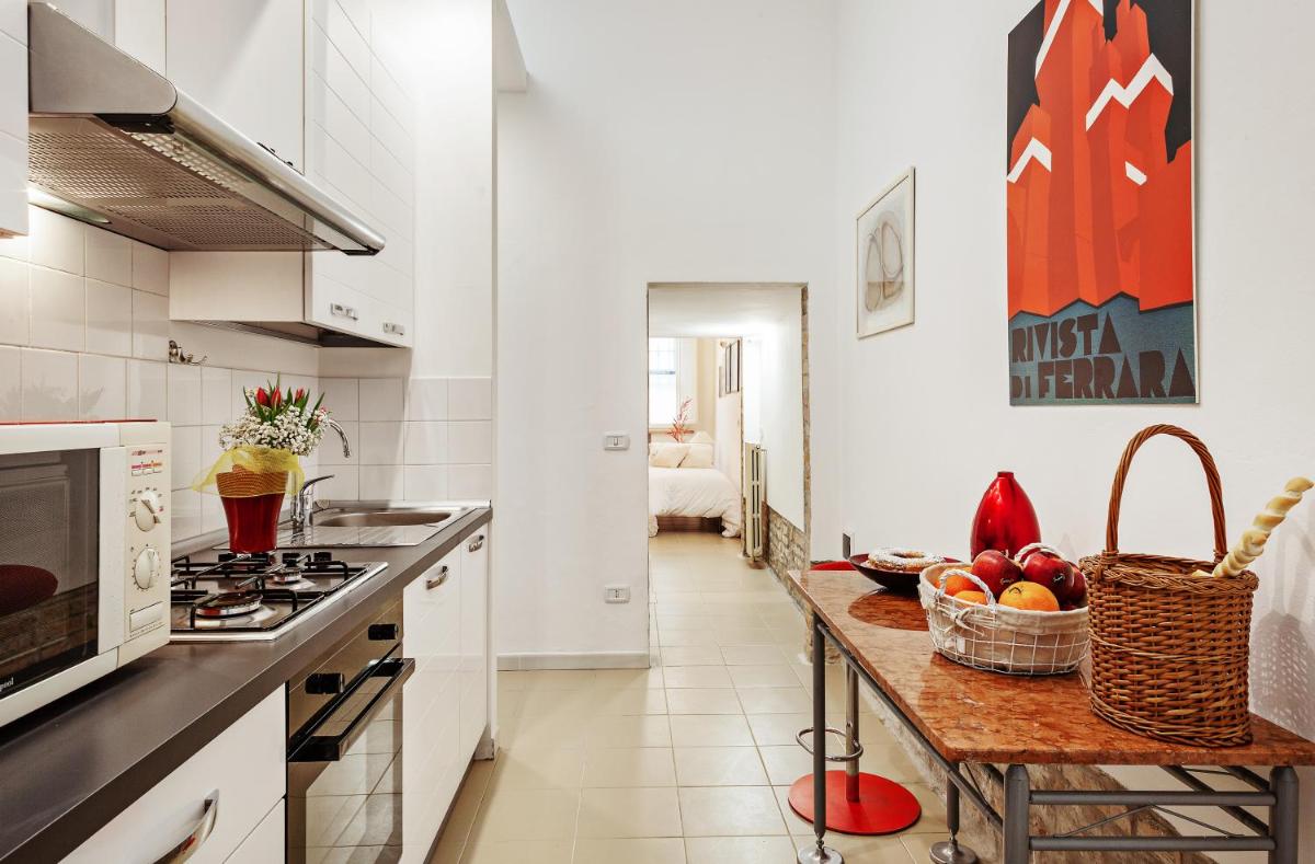 Palazzo dei Diamanti Apartment - Housity