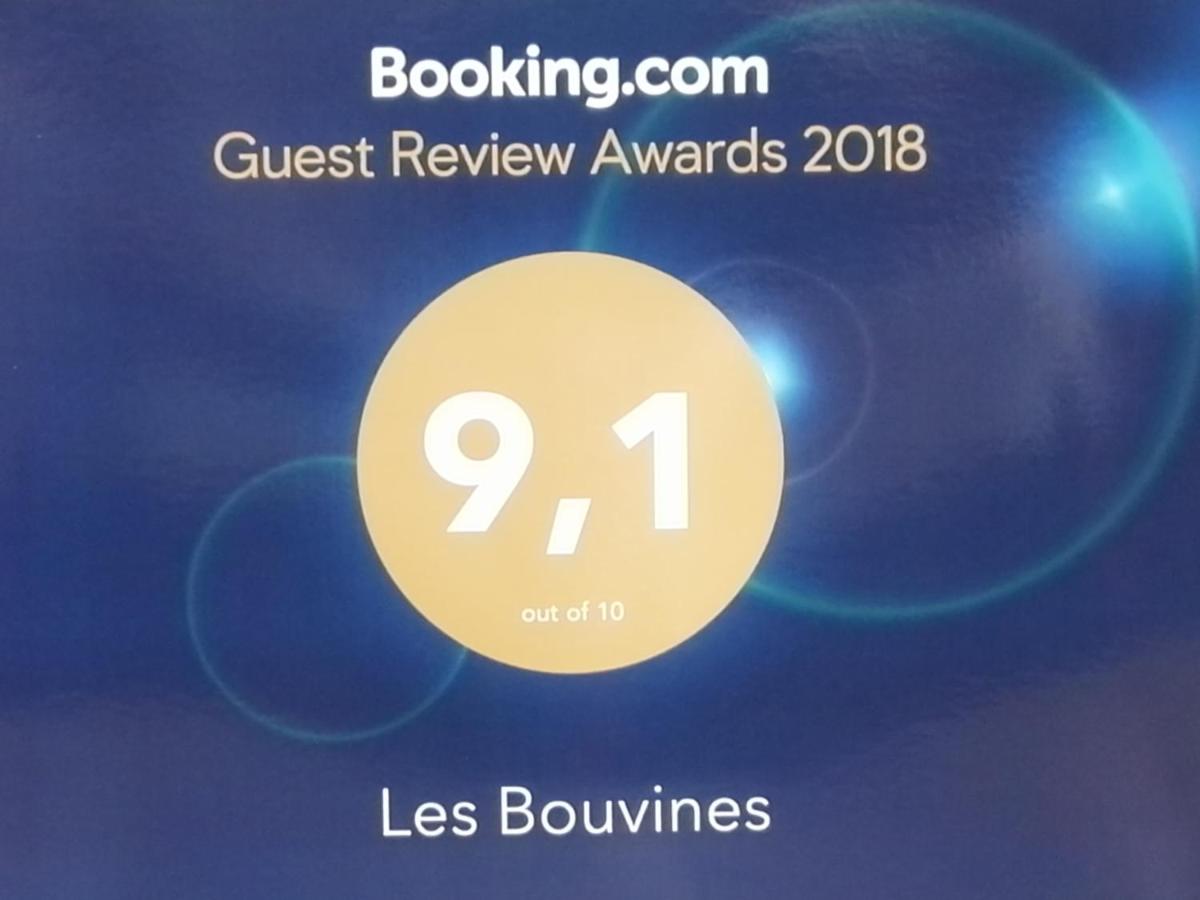 Les Bouvines - Housity